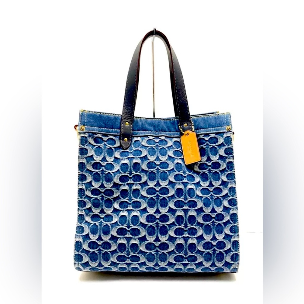 Coach Denim Field Tote 22 Authentic Signature Pattern